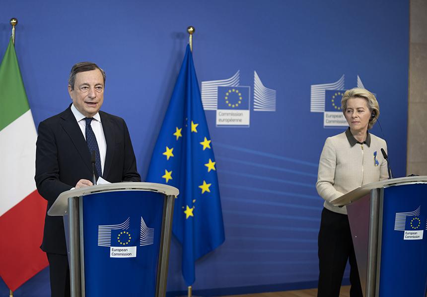Commissione Ue: Von der Leyen chiede Draghi report competitività