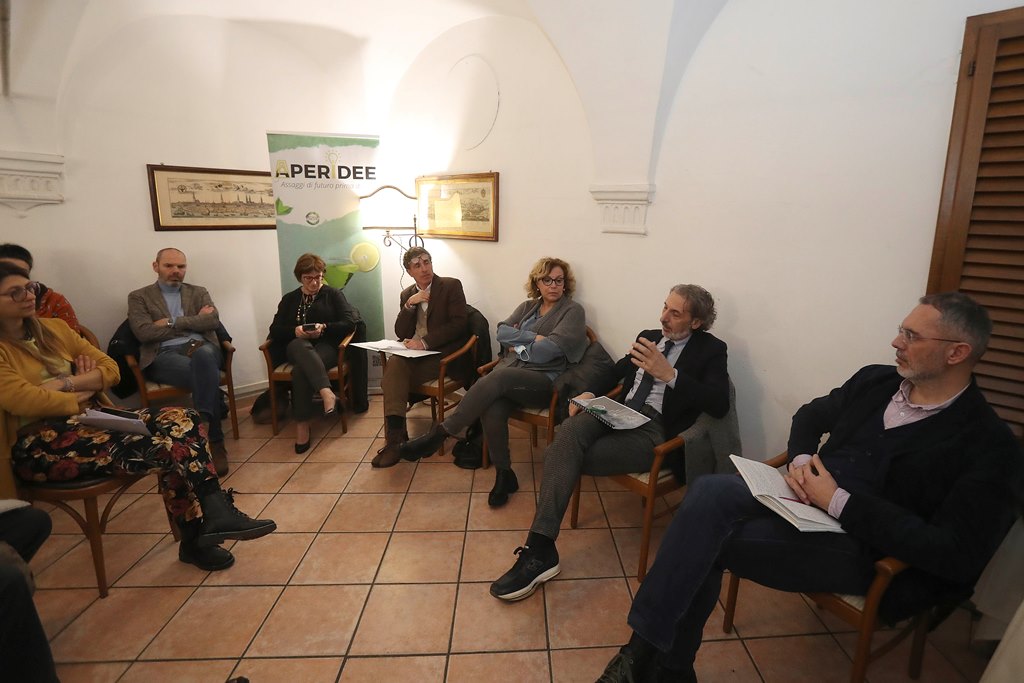 Incontro Aperidee carenza personale