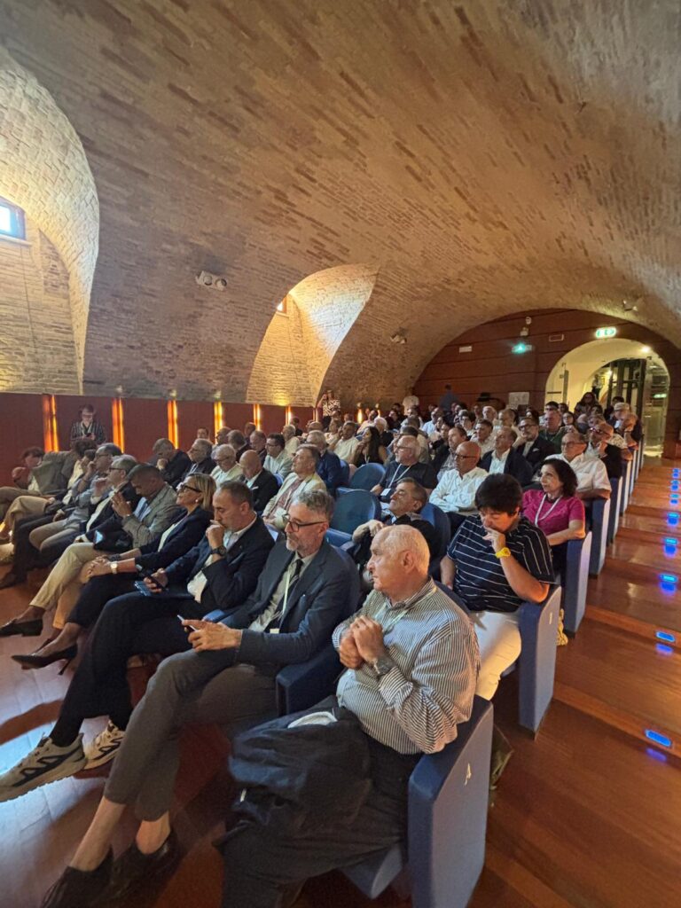 Confesercenti Abruzzo: assemblea elettiva, chiude i lavori il Presidente nazionale Nico Gronchi