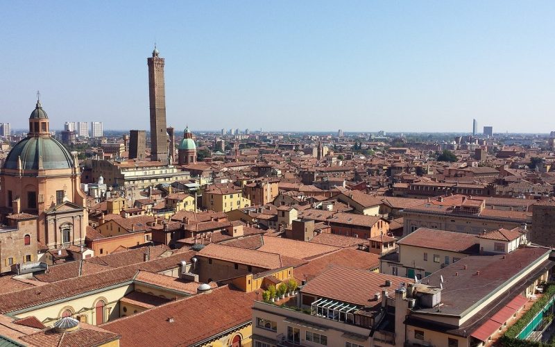Bologna: ancora scontri, ancora un sabato disastroso per il commercio. Confesercenti Bologna chiede a tutti più responsabilità